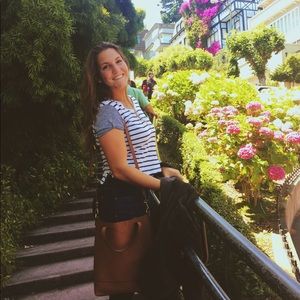 Meet your Posher, Joanna